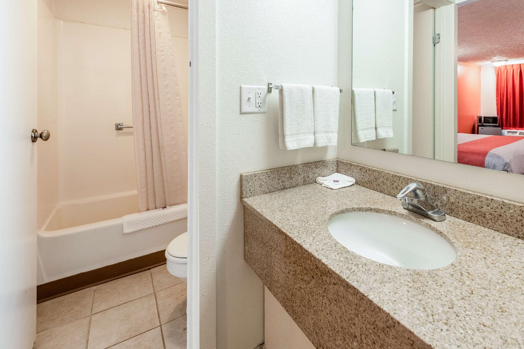 Motel 6-Mansfield, Oh ภายนอก รูปภาพ