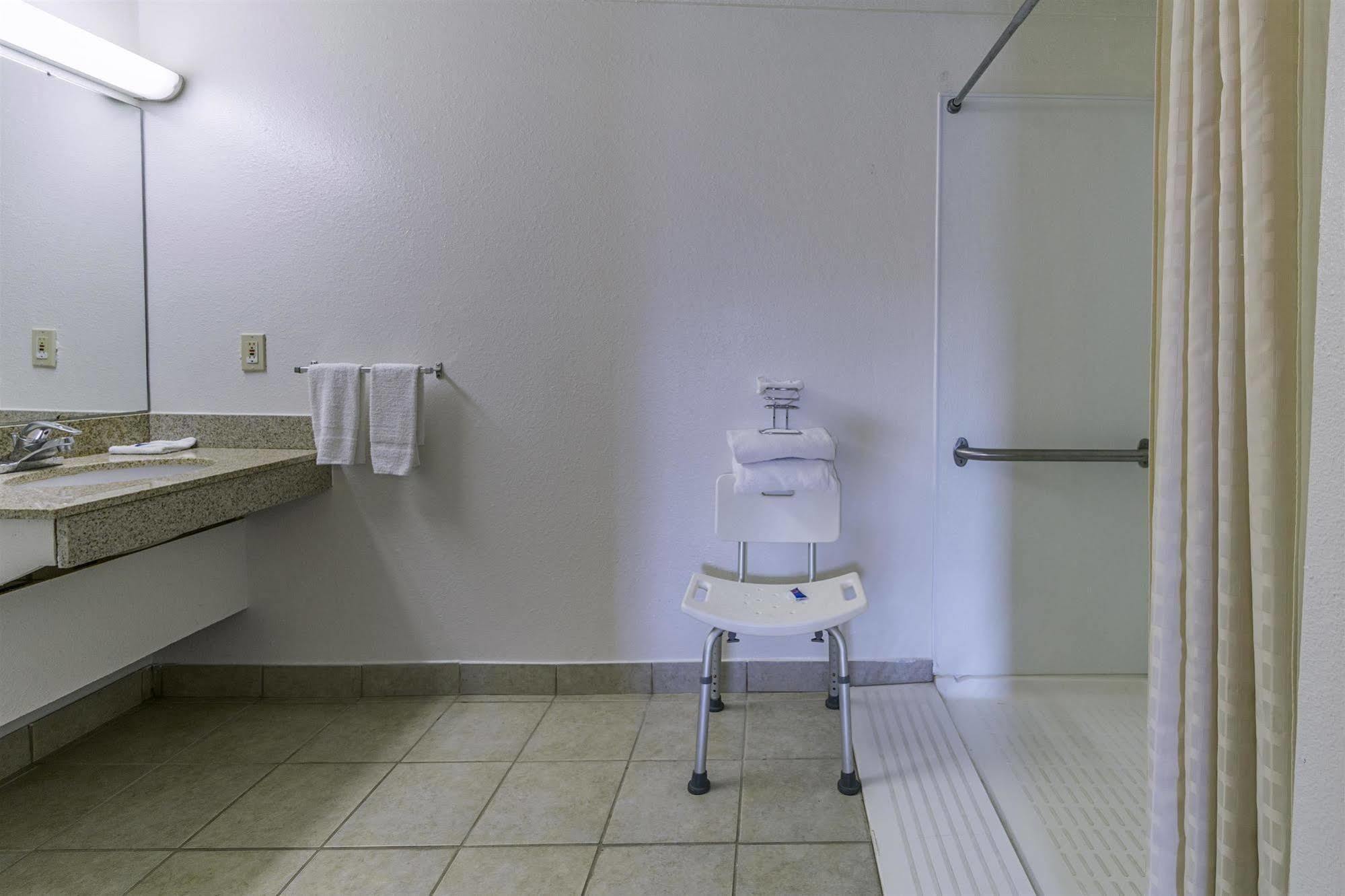 Motel 6-Mansfield, Oh ภายนอก รูปภาพ